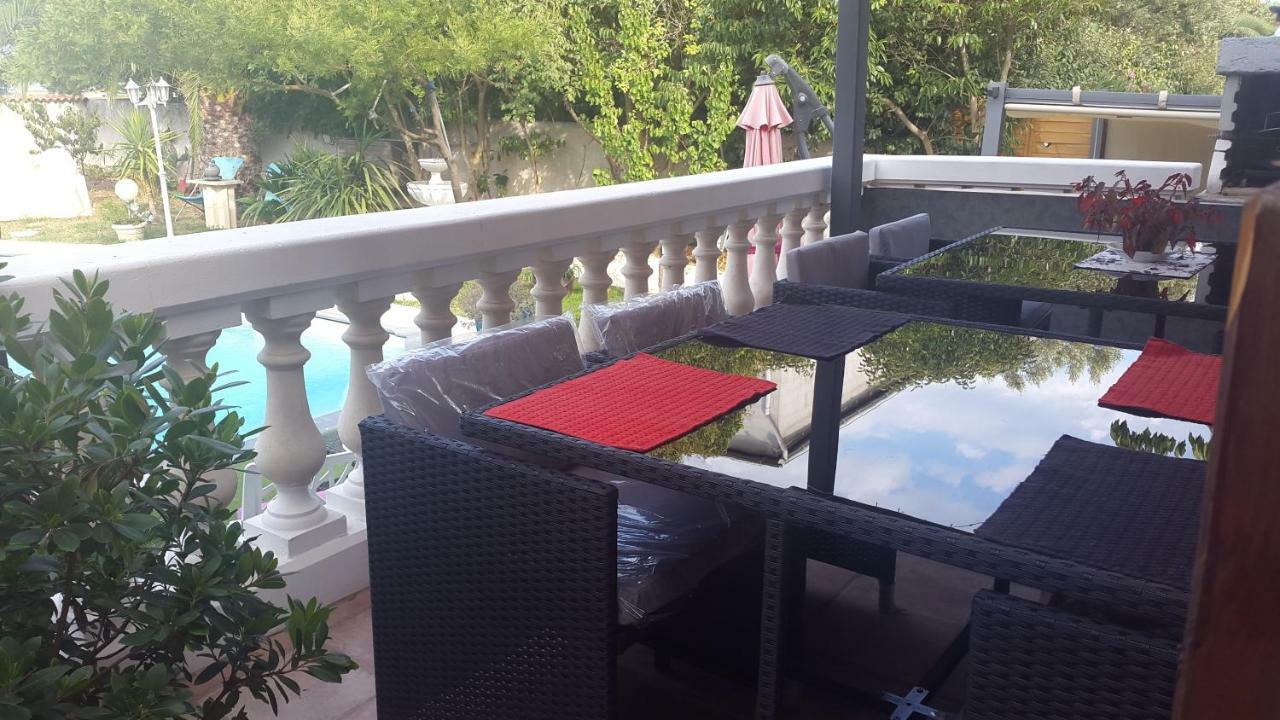 VILLA HÉLÈNE-SUITE Junior MONTPELLIER SUD-PISCINE PRIVÉ-À 2MIN DES PLAGES Pérols Exterior foto